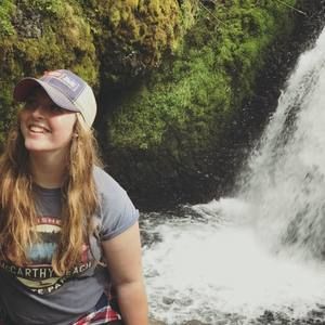 Meet your Posher, Kayla